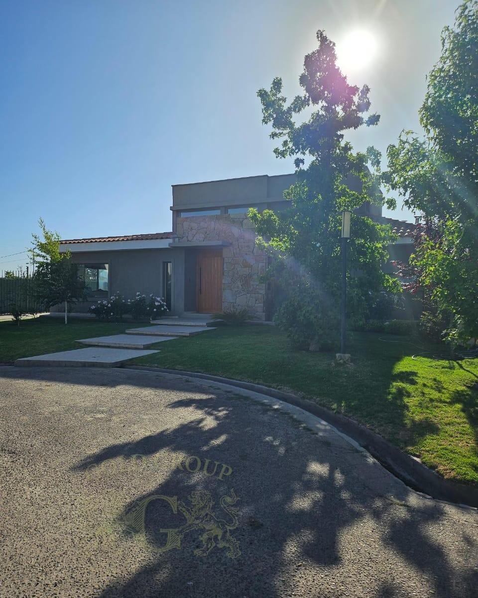 Gran Casa, Barrio Villa Atilia (Carrodilla, Luján de Cuyo) 5