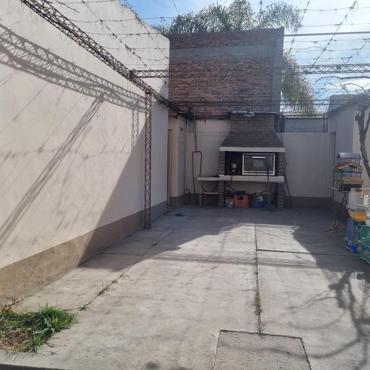 Gold Group Vende Casa (+ Galpones) Av Bartolomé Mitre 1859 / San Rafael Centro 3