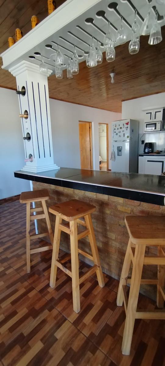 Destacada Casa Muy Completa en Las Paredes, San Rafael / Mza 3
