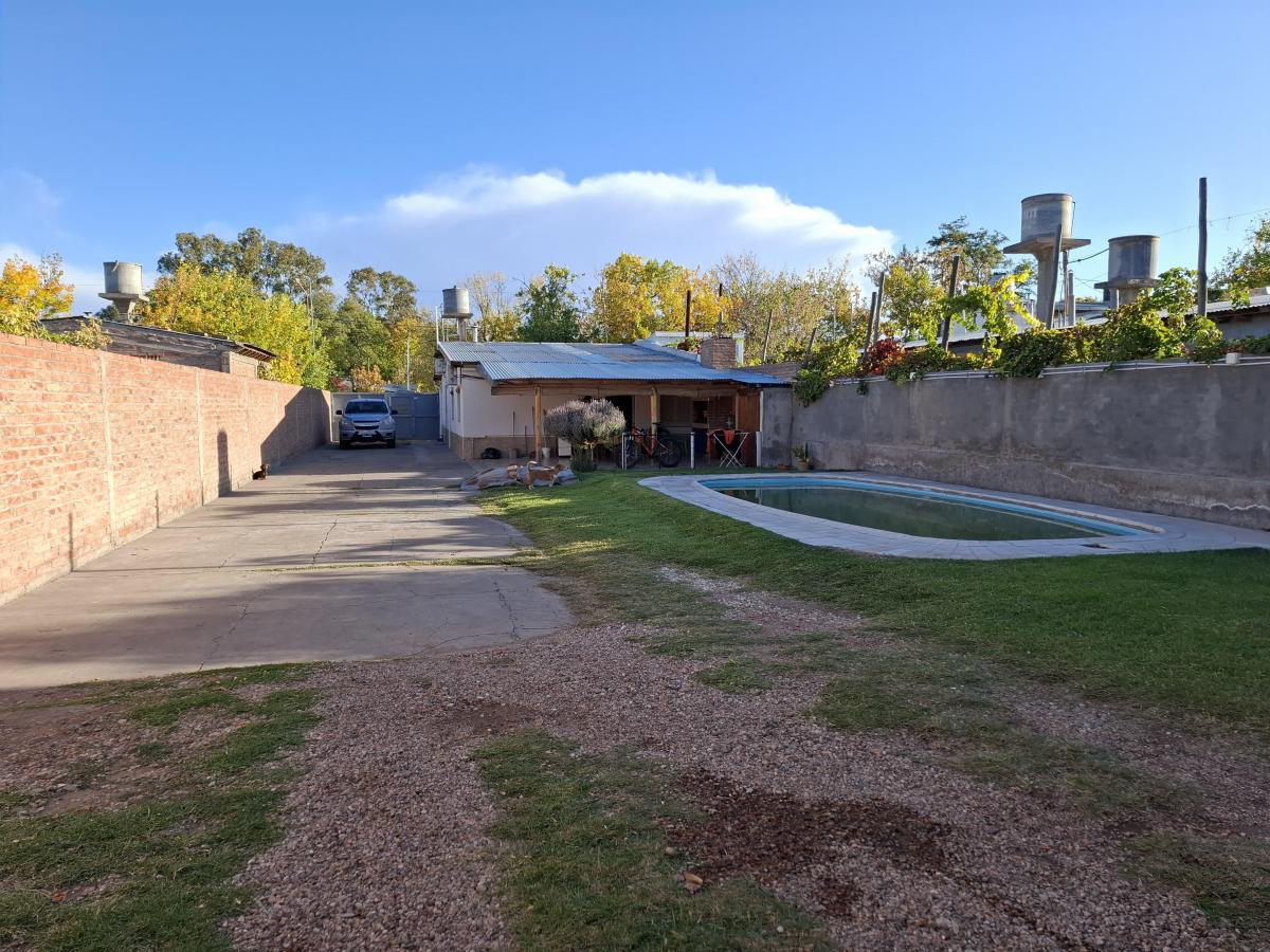 Estupenda Casa (+ Depto) en Medalla Milagrosa, San Rafael 3