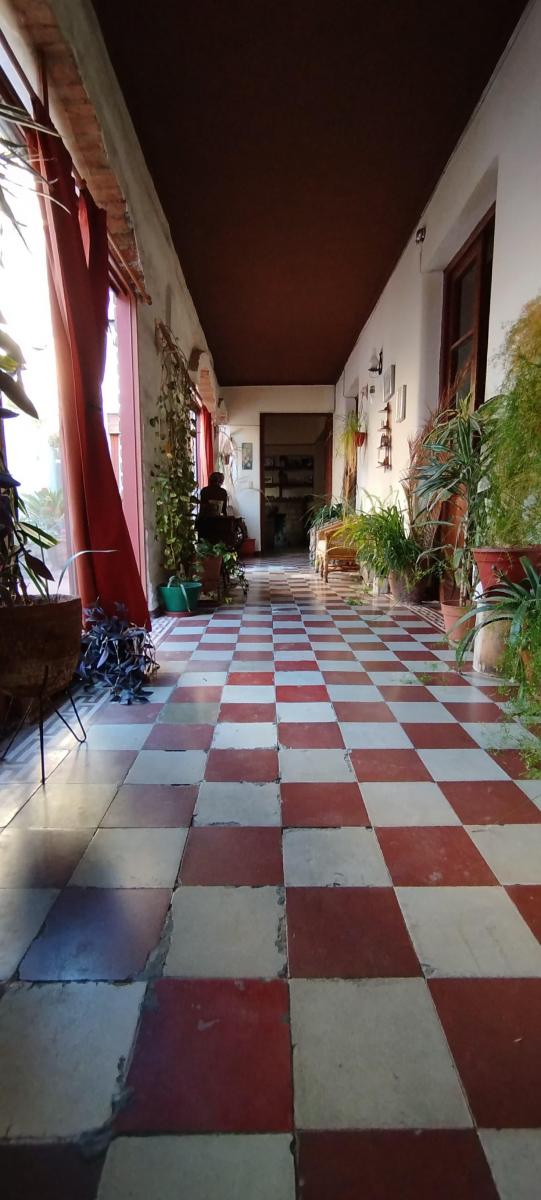 Tradicional y Amplia Casa Céntrica de San Rafael 3