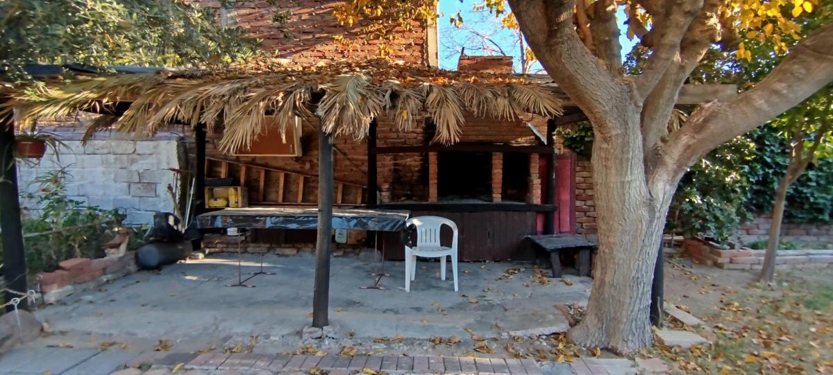 Tradicional y Amplia Casa Céntrica de San Rafael 4