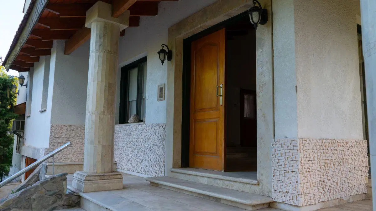 Fantástica casa / jerárquico B° Dalvian (C° de las Mentas y C° La Angostura), en lo alto de Mendoza 3