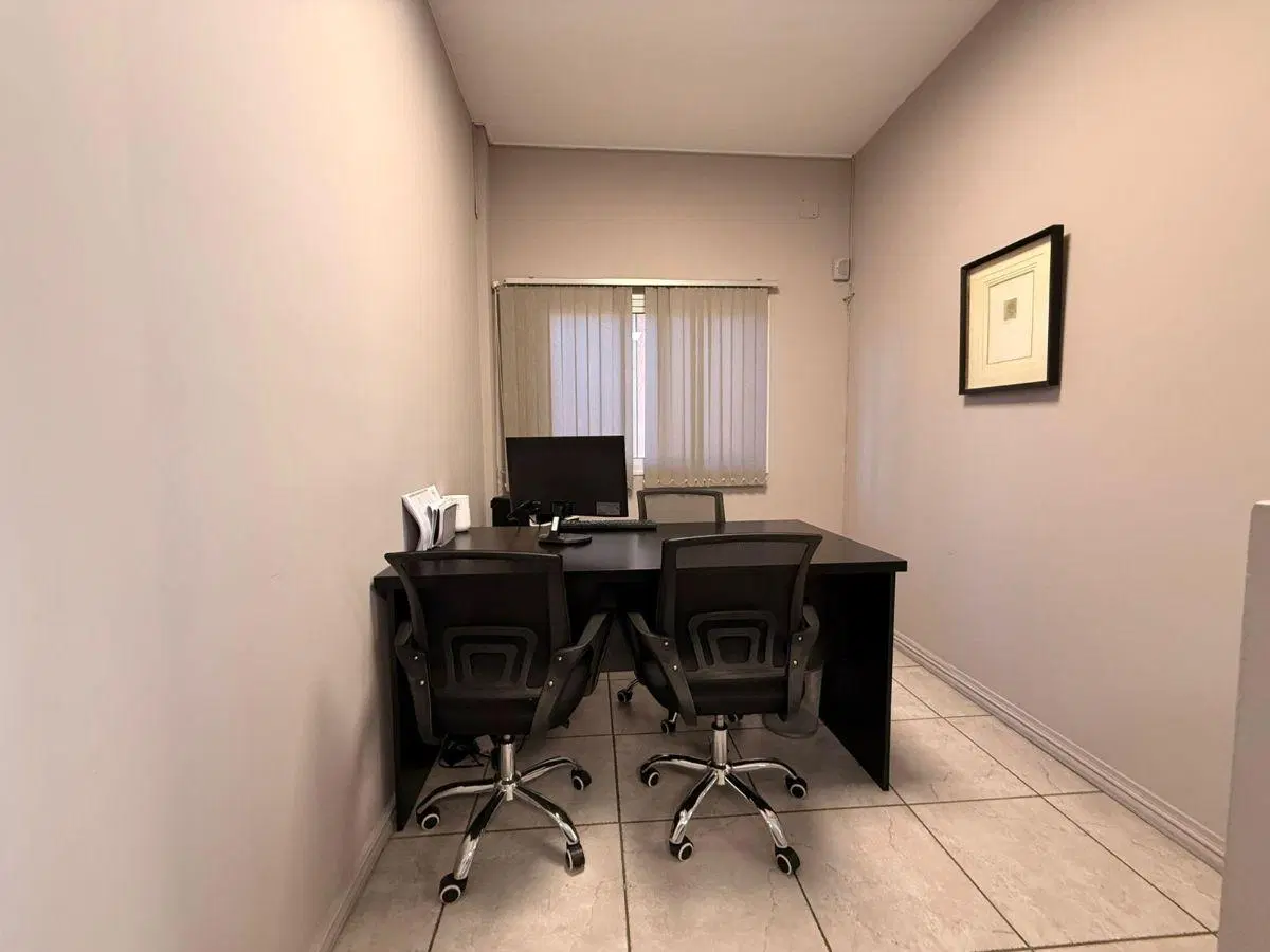 Destacadas oficinas en Bombal Sur, Beltrán 1604 ( a la calle ) Godoy Cruz, Mendoza 4