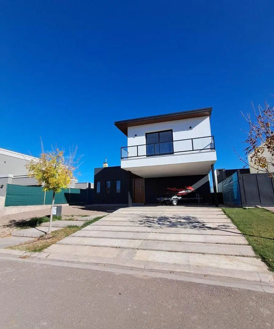 Estupenda casa ( a estrenar ) en el B° privado La Luisa, Carrodilla ( Luján de Cuyo, Mza ) 3