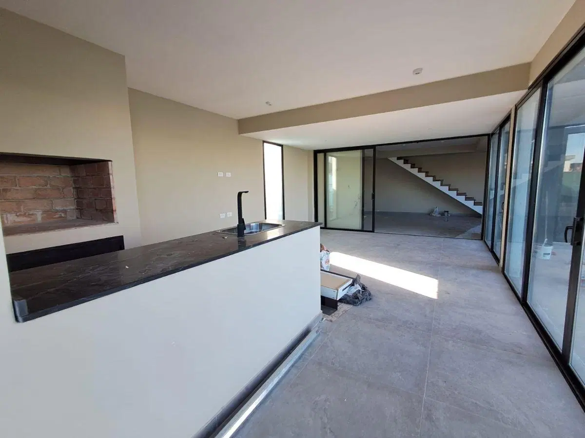 Estupenda casa ( a estrenar ) en el B° privado La Luisa, Carrodilla ( Luján de Cuyo, Mza ) 4