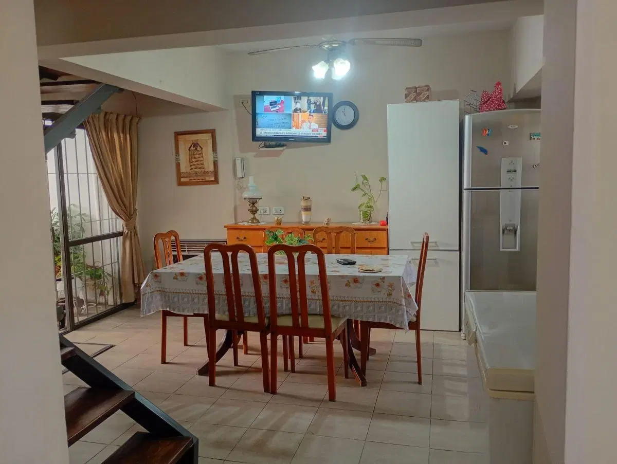 Dinámica casa, estilo dúplex a pasos del Hospital Español, cotizado punto de Godoy Cruz ( Mendoza ) 3