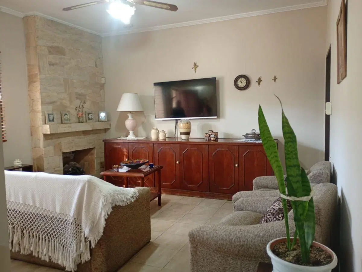 Dinámica casa, estilo dúplex a pasos del Hospital Español, cotizado punto de Godoy Cruz ( Mendoza ) 4