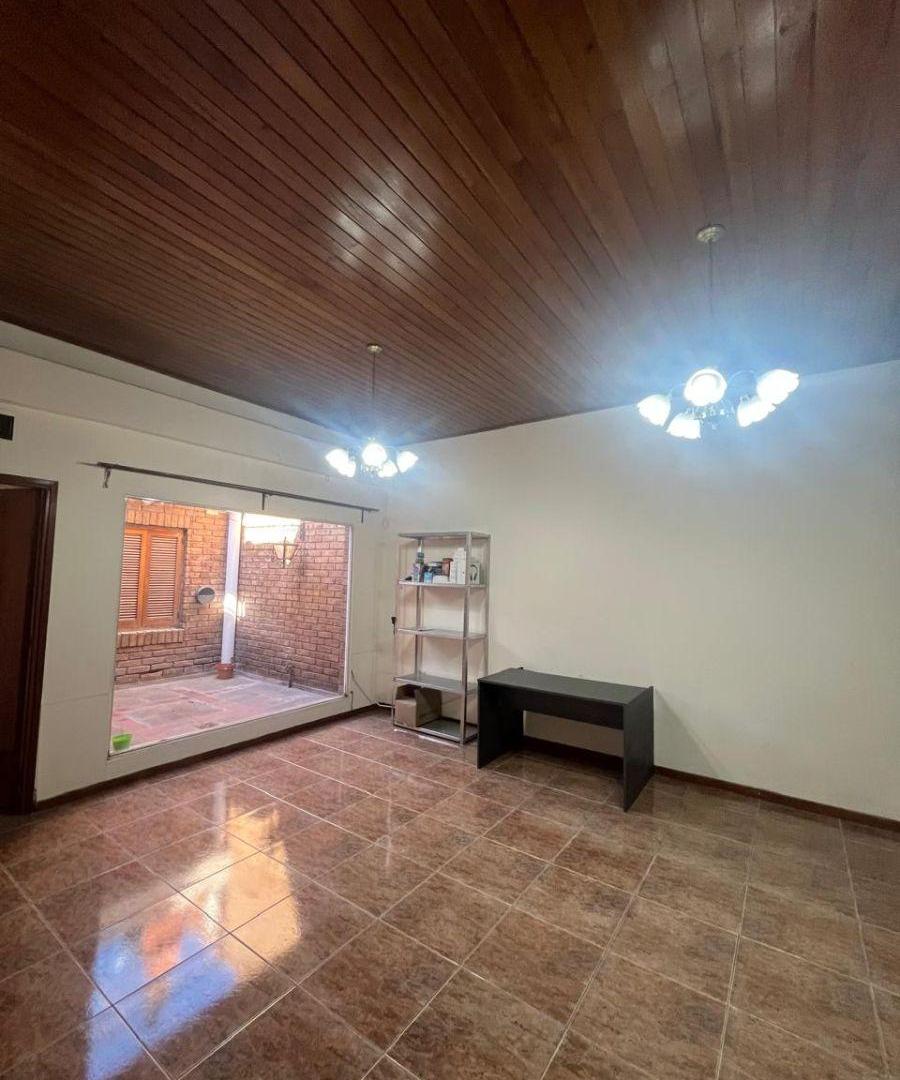 Foto de Estupenda casa, Cangallo N°3421, imagen 1