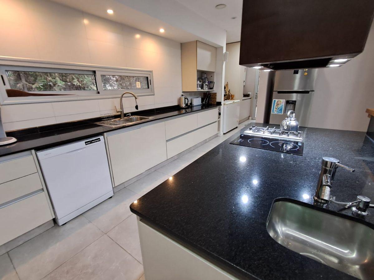 Foto de Notable casa, Prolongacion Medrano n°3430, imagen 3