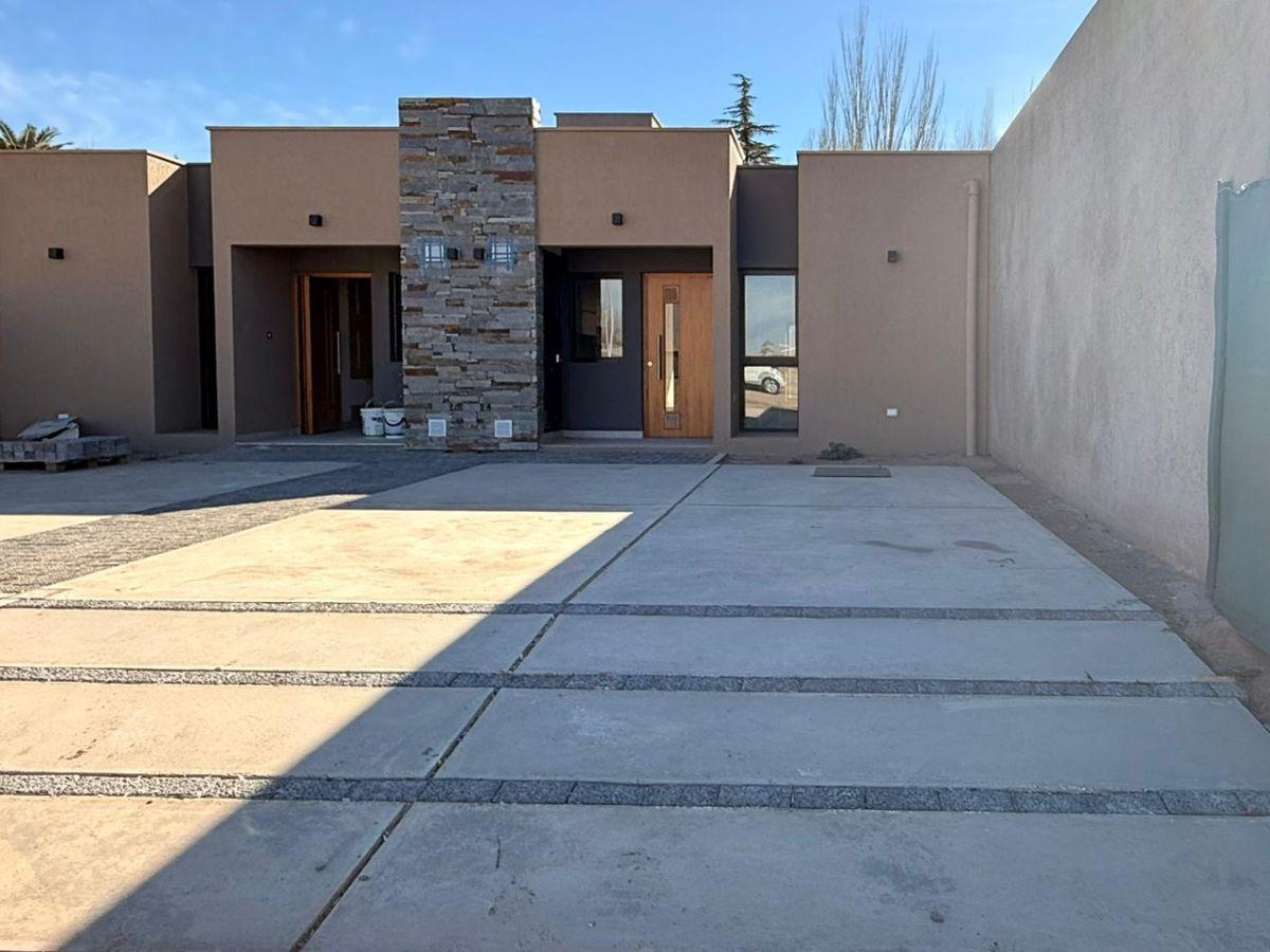 Foto de Notable casa a estrenar / B° Sol Andino III, imagen 5