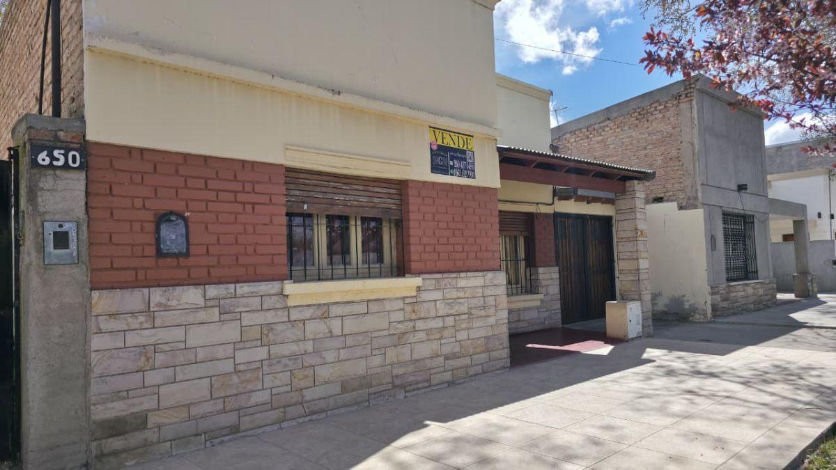 Foto de Destacada casa / San Lorenzo N°648, imagen 1