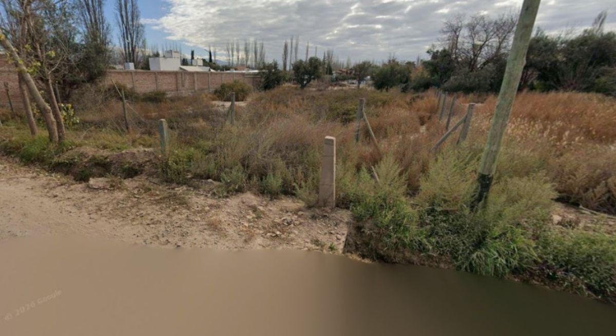 Foto de OPORTUNIDAD: NOTABLE LOTE / Los Aromos N°684, Chacras de Coria, Luján, imagen 5
