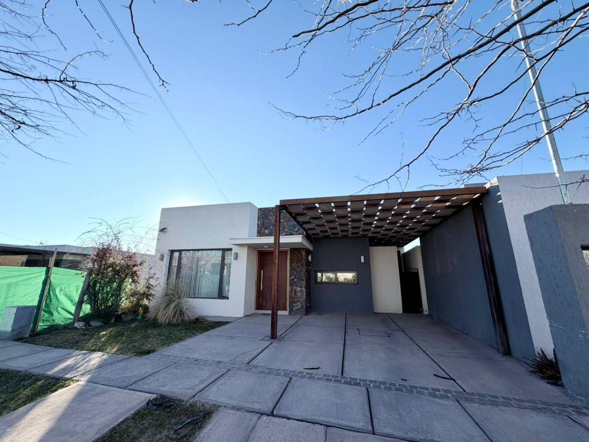 Foto de Alquiler de Casa Barrio Privado/ Barrio Rincón de Drummond, imagen 3