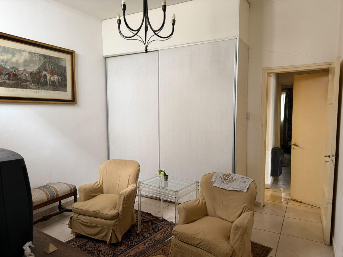 Foto de Hermosa casa/ Almirante Brown N°1825, imagen 5