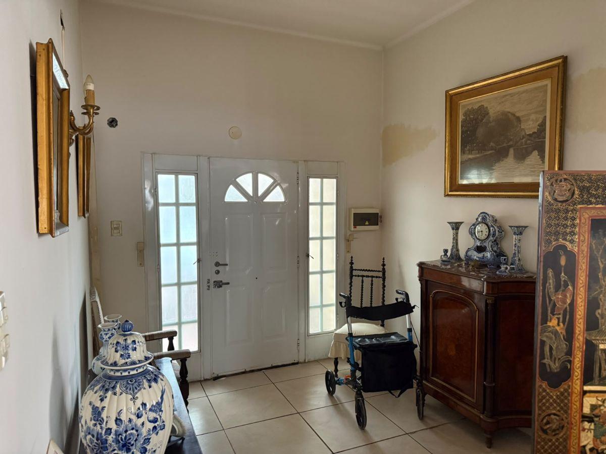 Foto de Hermosa casa/ Almirante Brown N°1825, imagen 3
