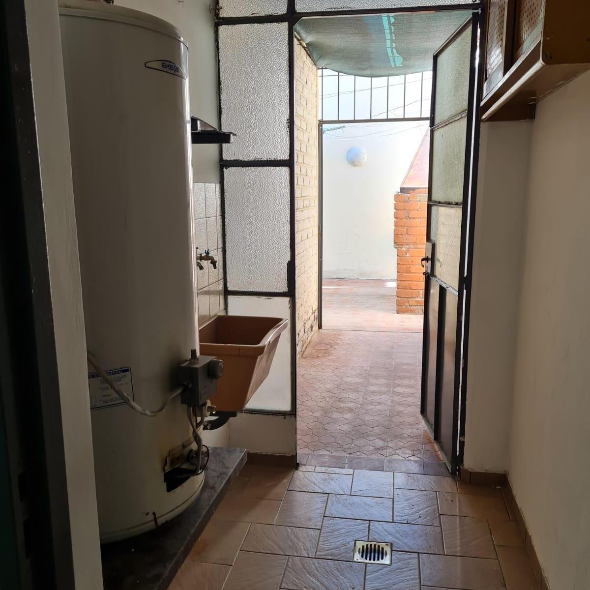 Vendo Casa en Calle Francia 1320 (A m de Paso de Los Andes) Godoy Cruz 3