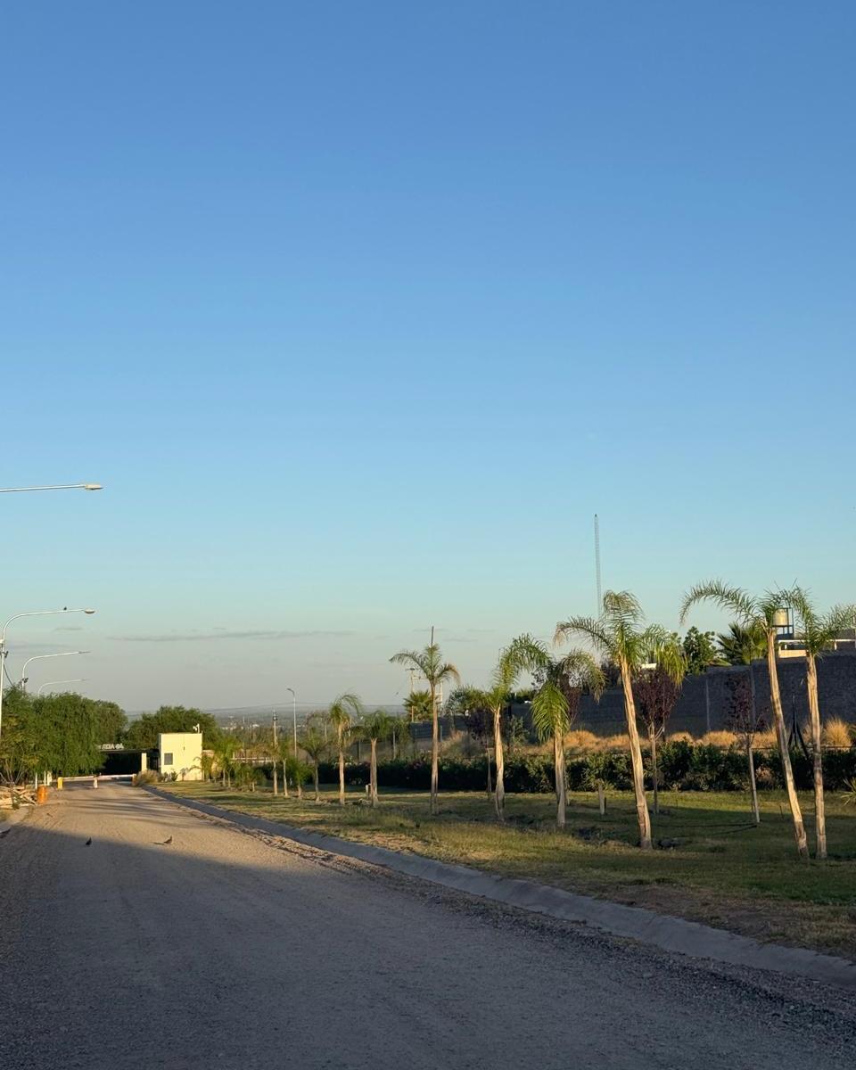 Lote en Venta en El Challao 4