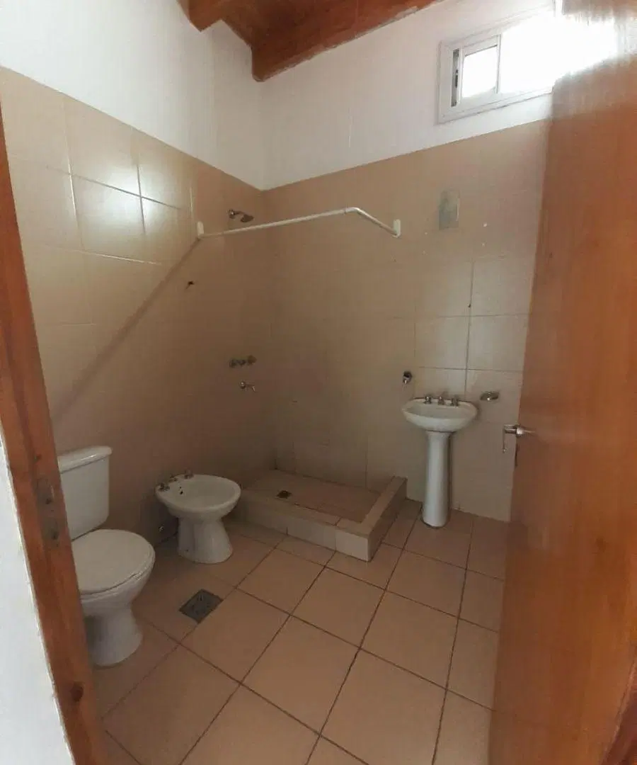 Vendo departamento en calle Pedro del Castillo N°3083 2