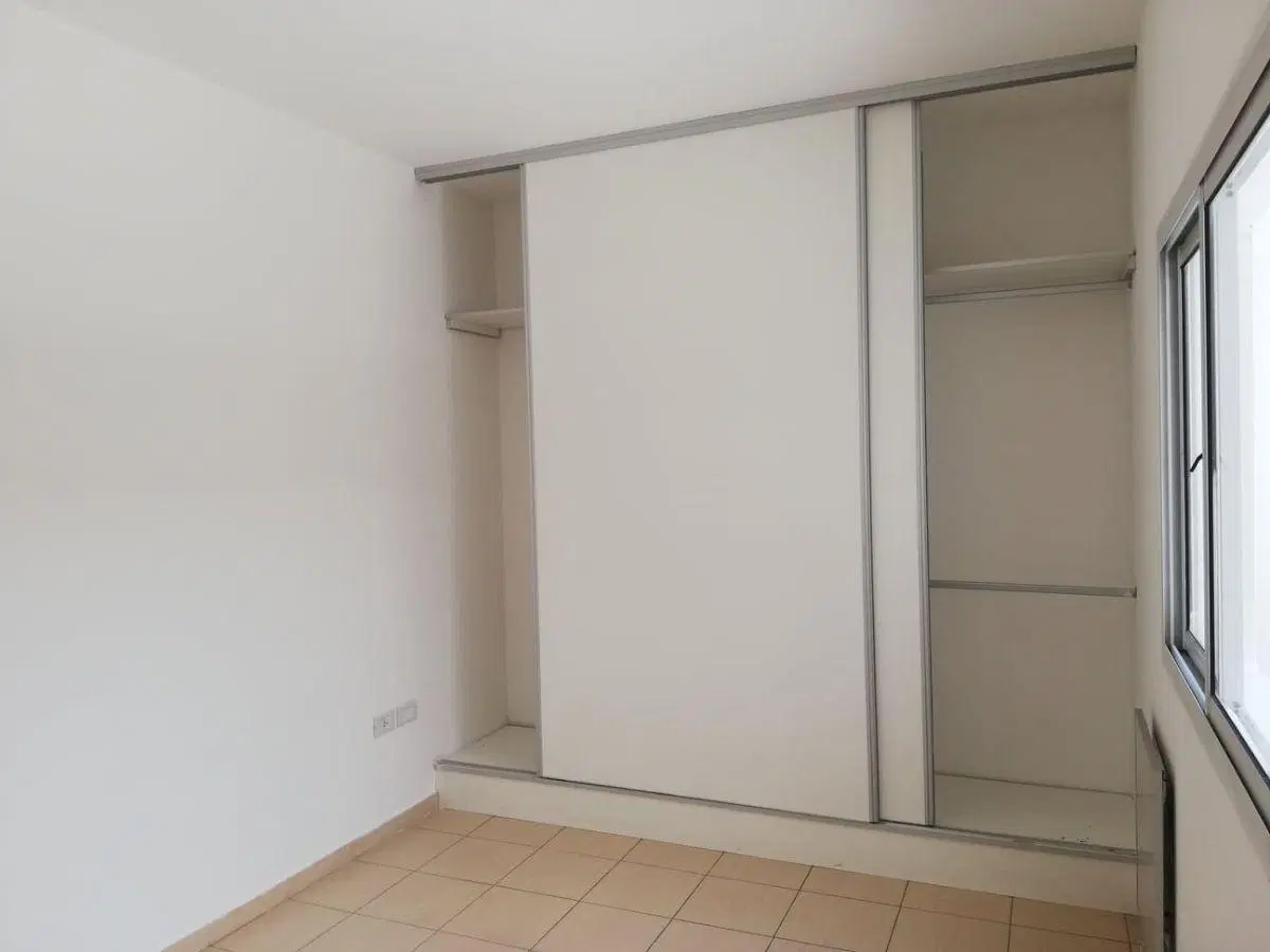 Vendo departamento en calle Pedro del Castillo N°3083 4