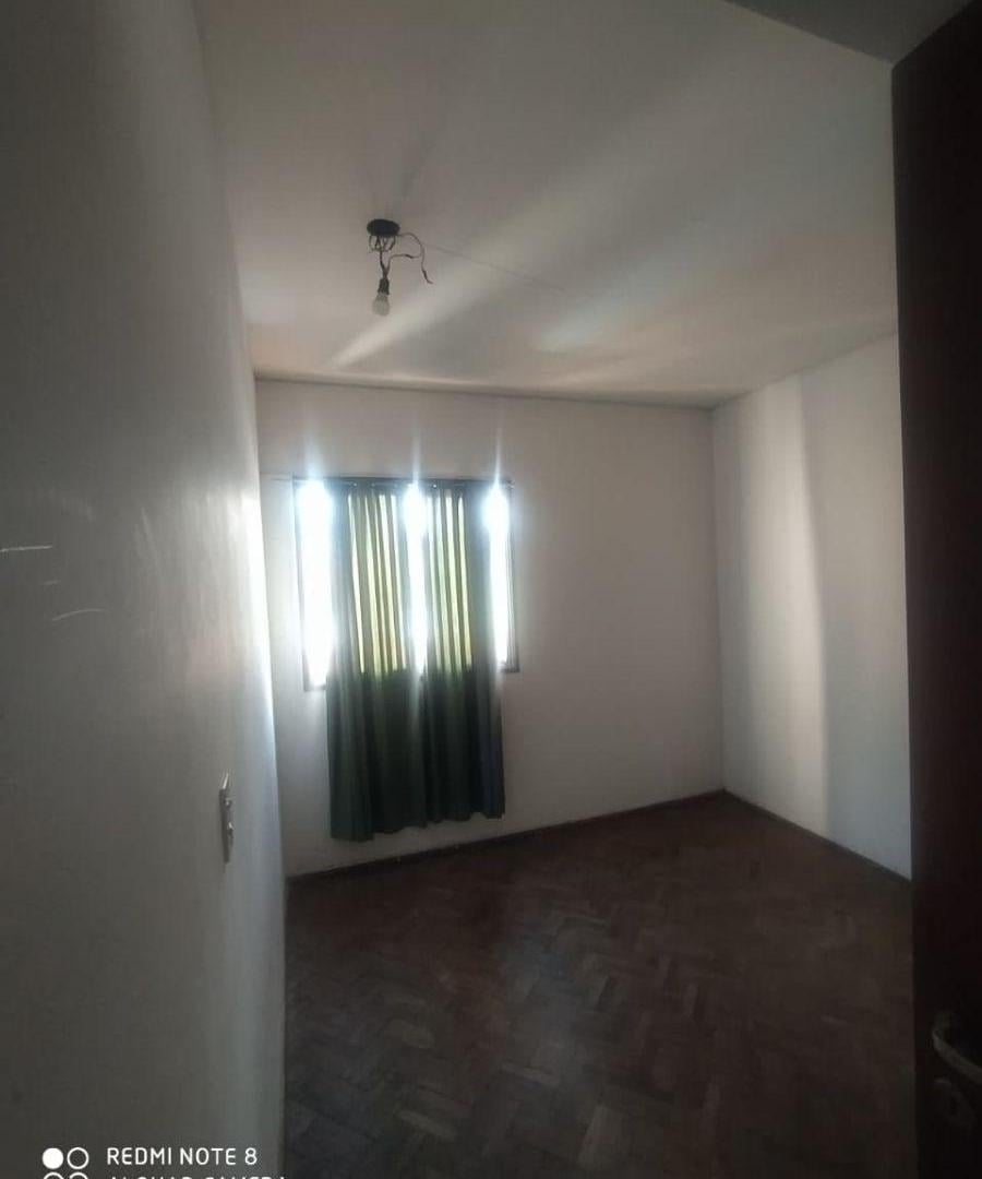 Alquilo departamento en calle Salta N° 1423