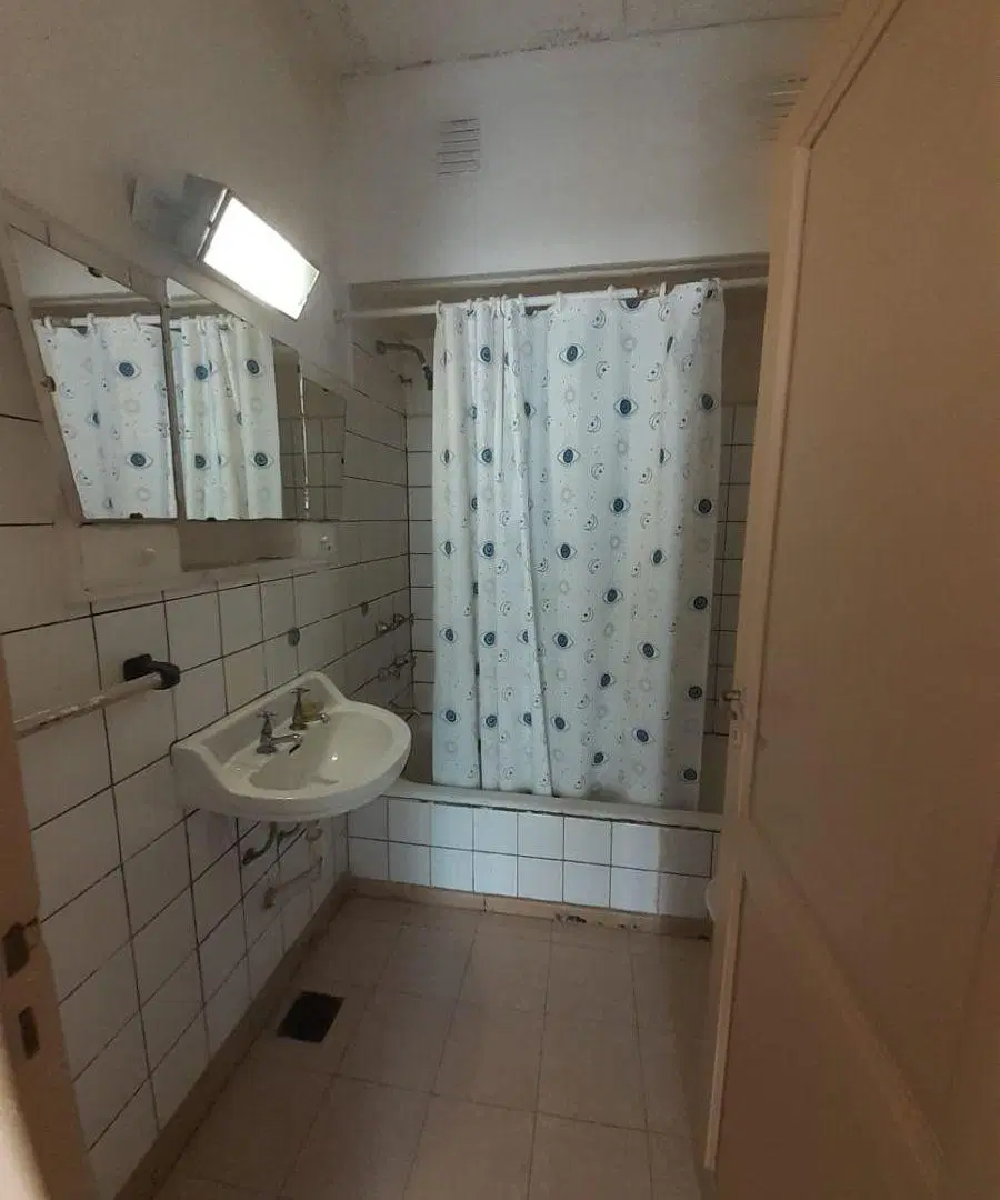 Alquilo departamento interno 2