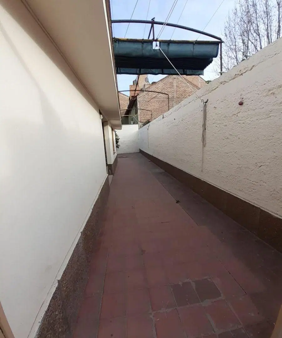 Alquilo casa interna 4