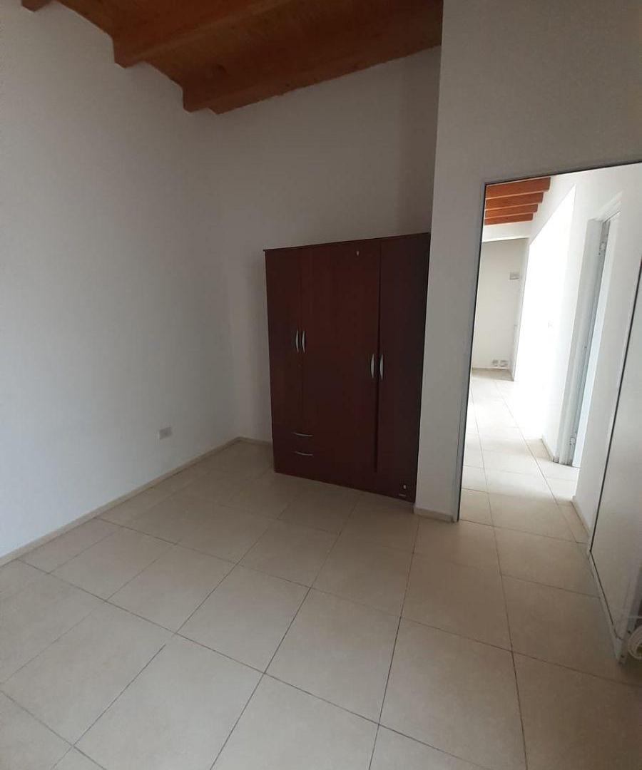 Foto de ALQUILER DEPARTAMENTO Calle Bandera de los Andes a metros de Mendoza, imagen 2