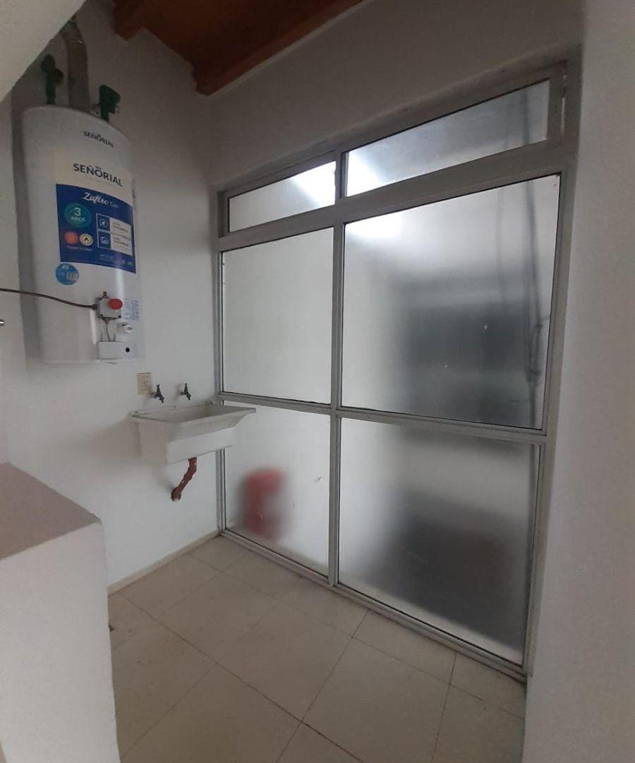 Foto de ALQUILER DEPARTAMENTO Calle Bandera de los Andes a metros de Mendoza, imagen 4