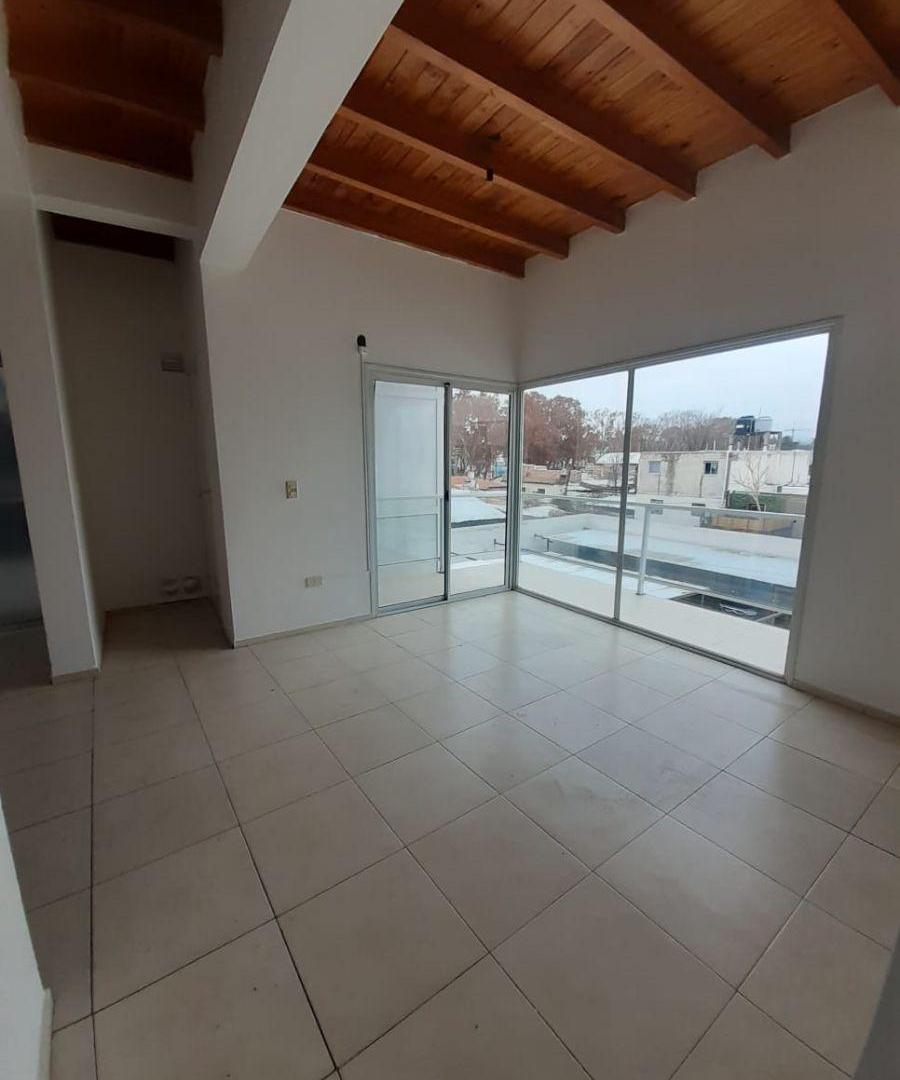 Foto de ALQUILER DEPARTAMENTO Calle Bandera de los Andes a metros de Mendoza, imagen 5