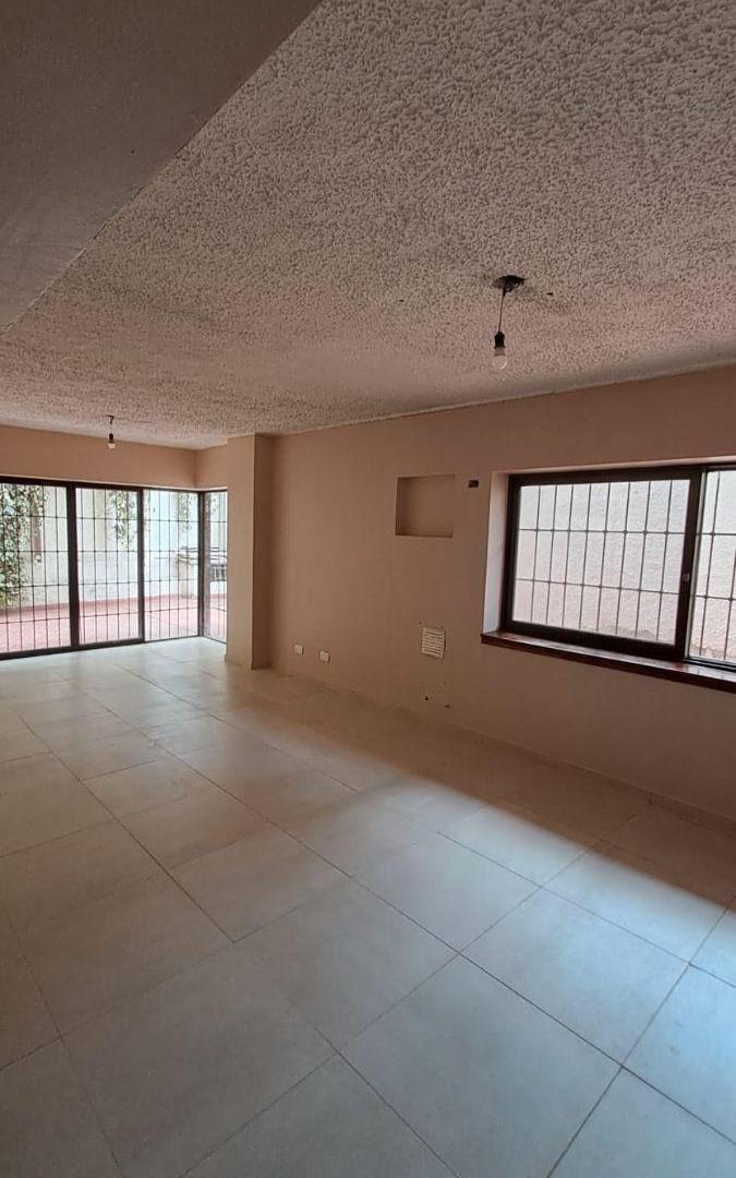 Foto de VENTA DEPARTAMENTO en Ciudad a metros de Plaza Independencia, imagen 4