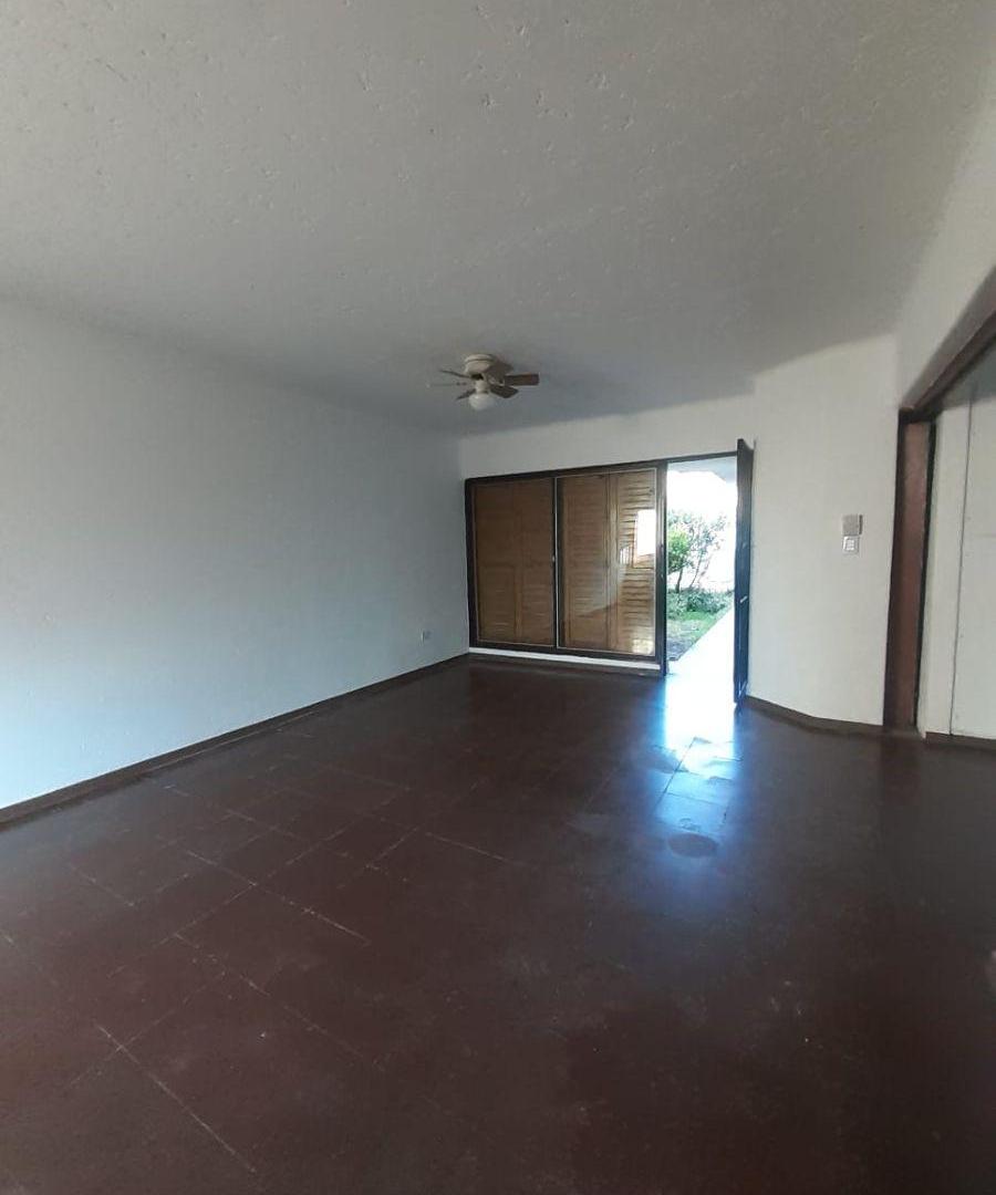 Foto de Alquiler CASA inmediaciones Barrio Santa Ana, imagen 5