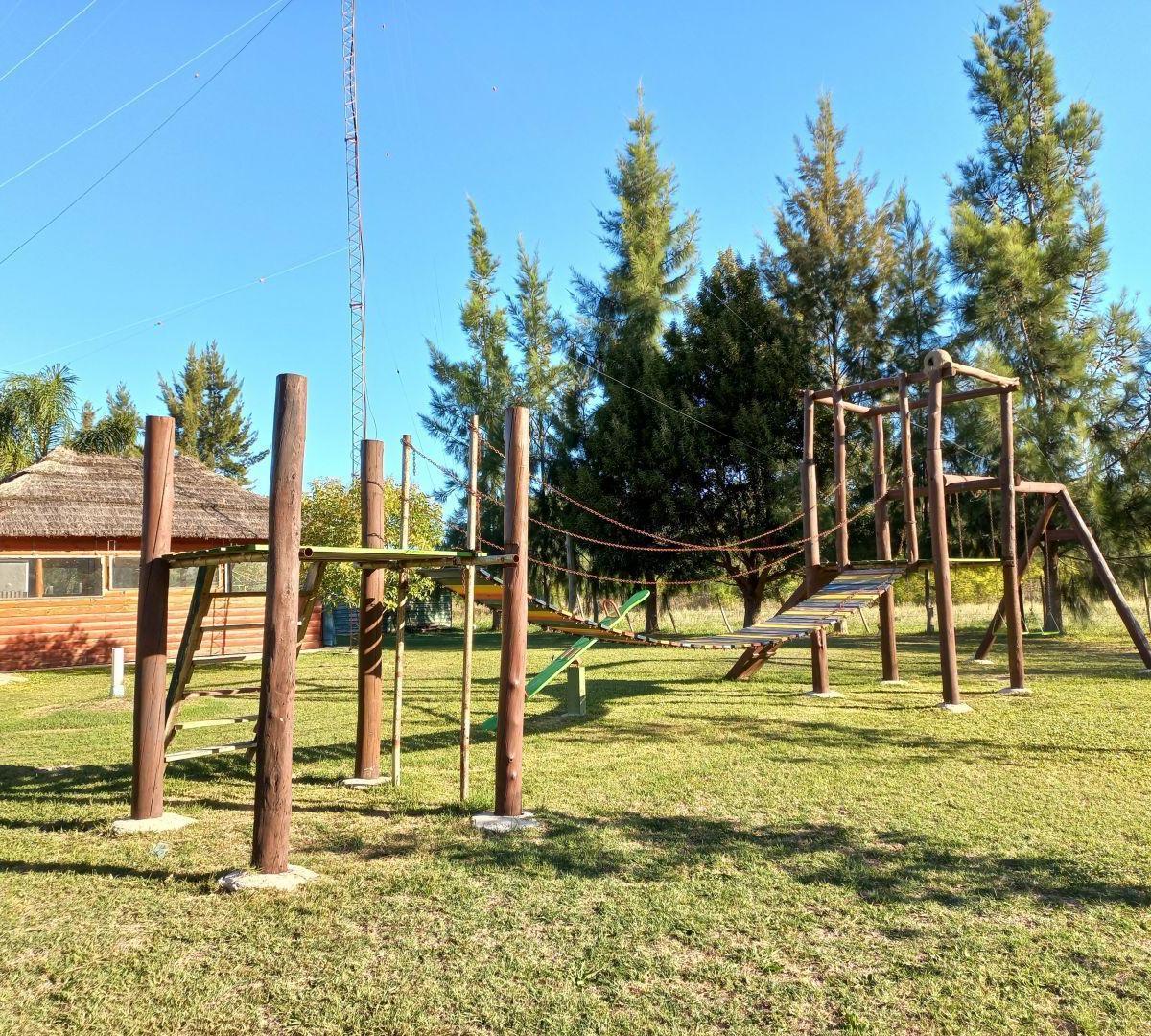 Casa en Punta Indio, con Arroyo 5