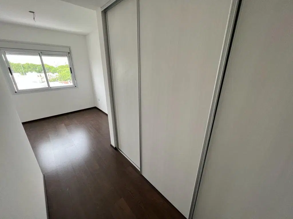 Departamento de 1 dormitorio con vestidor, en Alquiler en La Plata 5