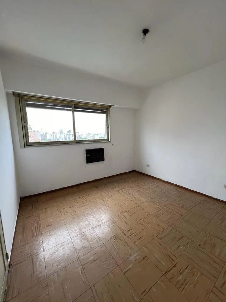 Departamento de 3 dormitorios en Alquiler en calle 5 e/ 44 y 45 2