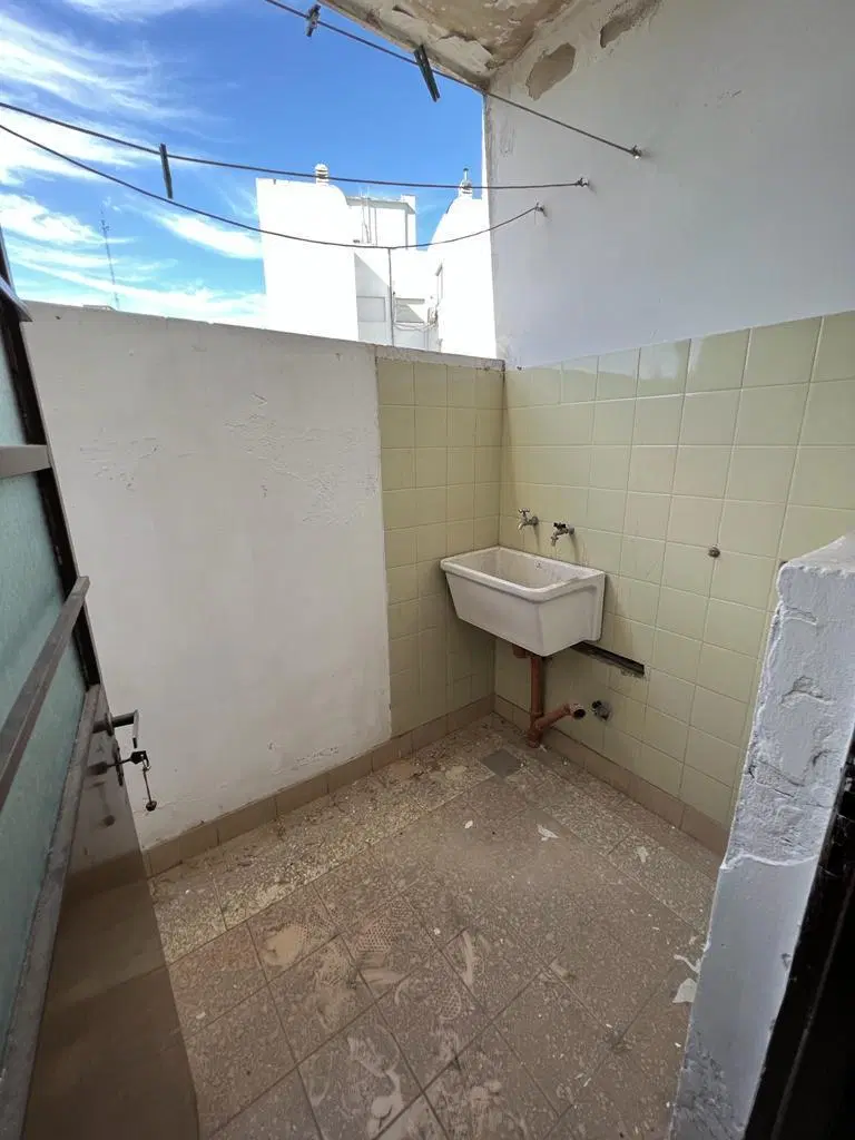 Departamento de 3 ambientes en Alquiler en Plaza Rocha e/ 60 y dg 78 4