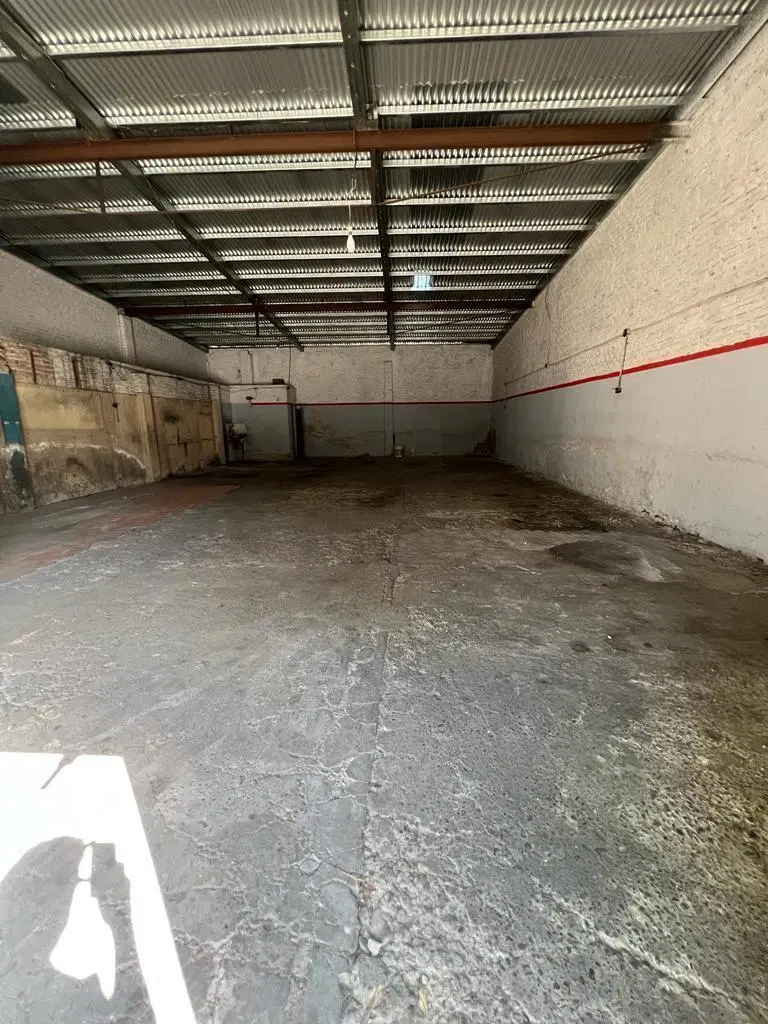 Galpón en Venta en 40 e 15 y 16 4