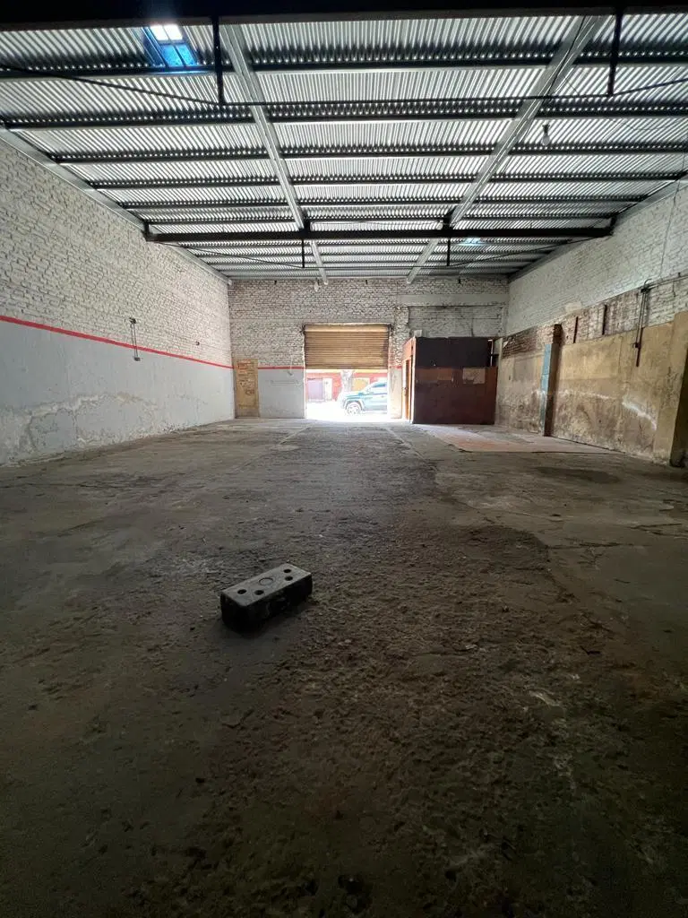 Galpón en Venta en 40 e 15 y 16 3