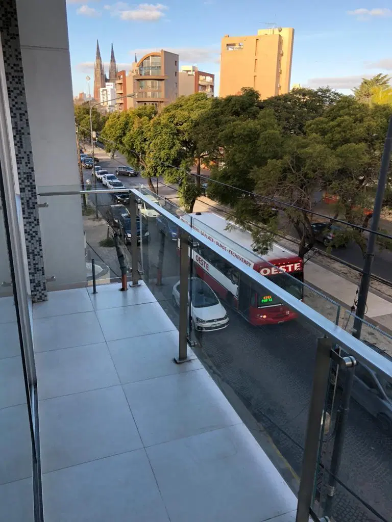 Departamento de 1 dormitorio en ALQUILER, en Diag. 73 e/ 45 y 46 2