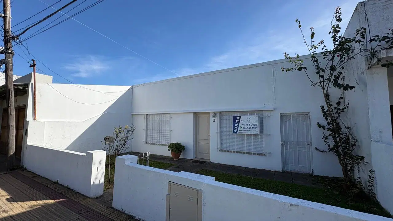Casa de 2 dormitorios en Alquiler en 524 e 7 y 8 3