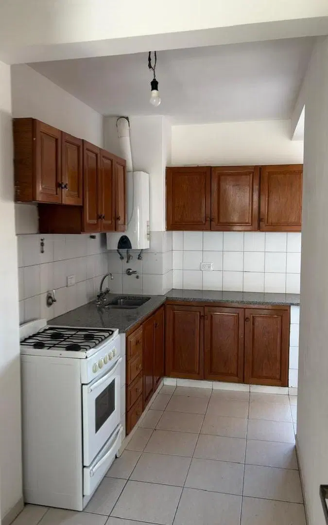 Departamento de 2 dormitorios en Plaza Italia e/ diagonal 74 y 44 3