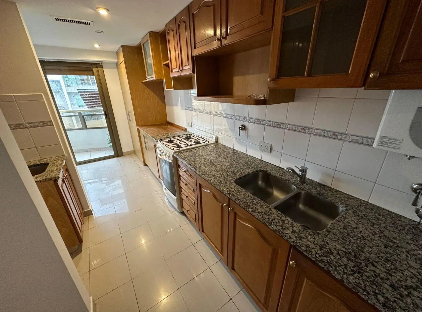 Piso de 2 dormitorios en Venta en 44 e/ 14 y 15 4