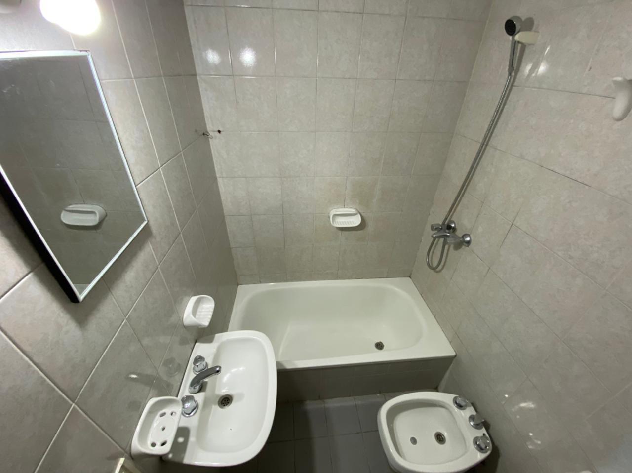 Foto de Departamento en La Plata monoambiente Pza Italia e/ dg 79 y 44, imagen 3