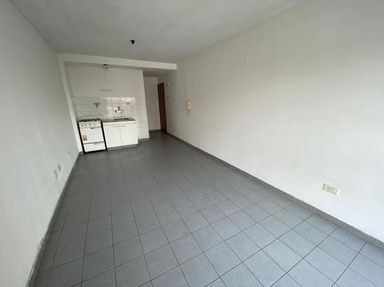 Foto de Departamento en La Plata monoambiente Pza Italia e/ dg 79 y 44, imagen 4