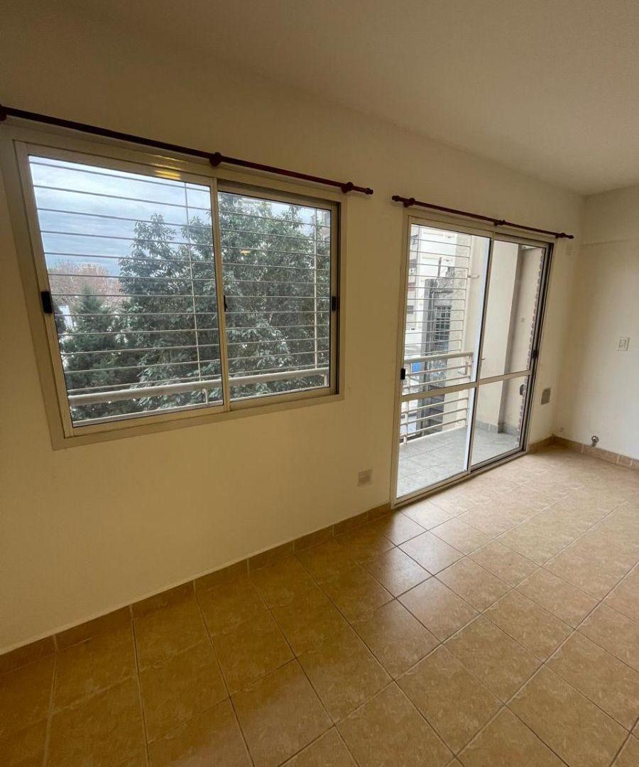 Foto de Alquiler Floresta 1 ambiente y medio con balcón, imagen 1