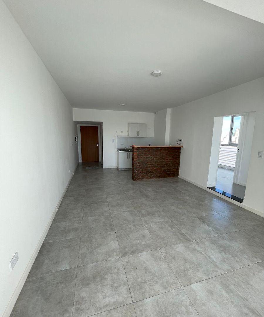 Foto de A Estrenar Excelente piso de 3 Amb frente Expensas / impuestos, imagen 2