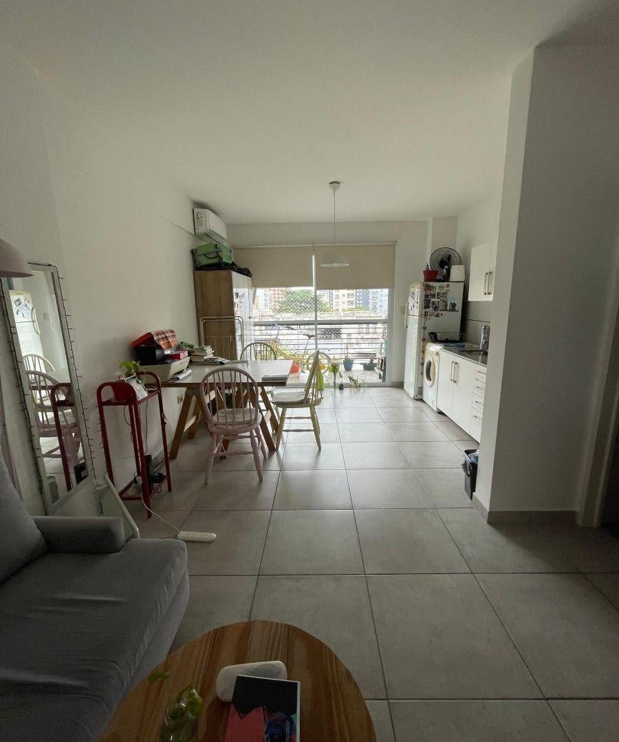 Foto de Venta Regio ambiente al frente con balcón , excelente vista y, imagen 5