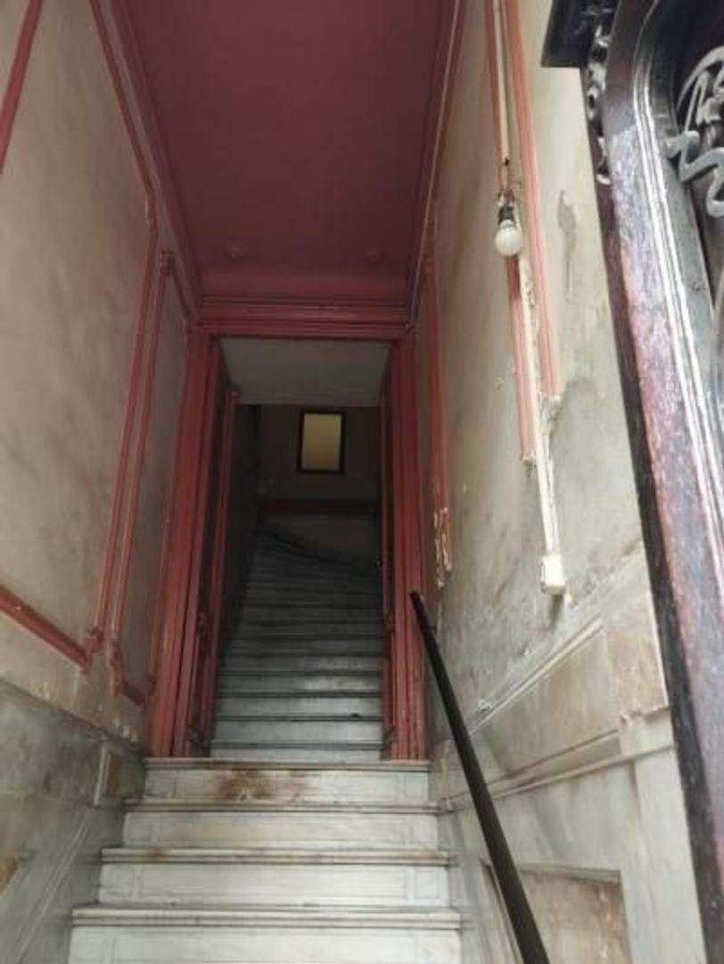Foto de Casa PH entrada indiv, 11 ambientes sobre Av Boedo, imagen 4
