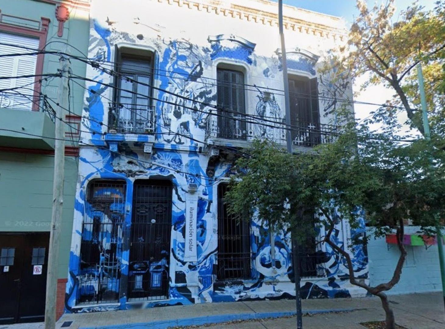 EXCELENTE CASA DE ESTILO - EXCELENTE UBICACION!!
