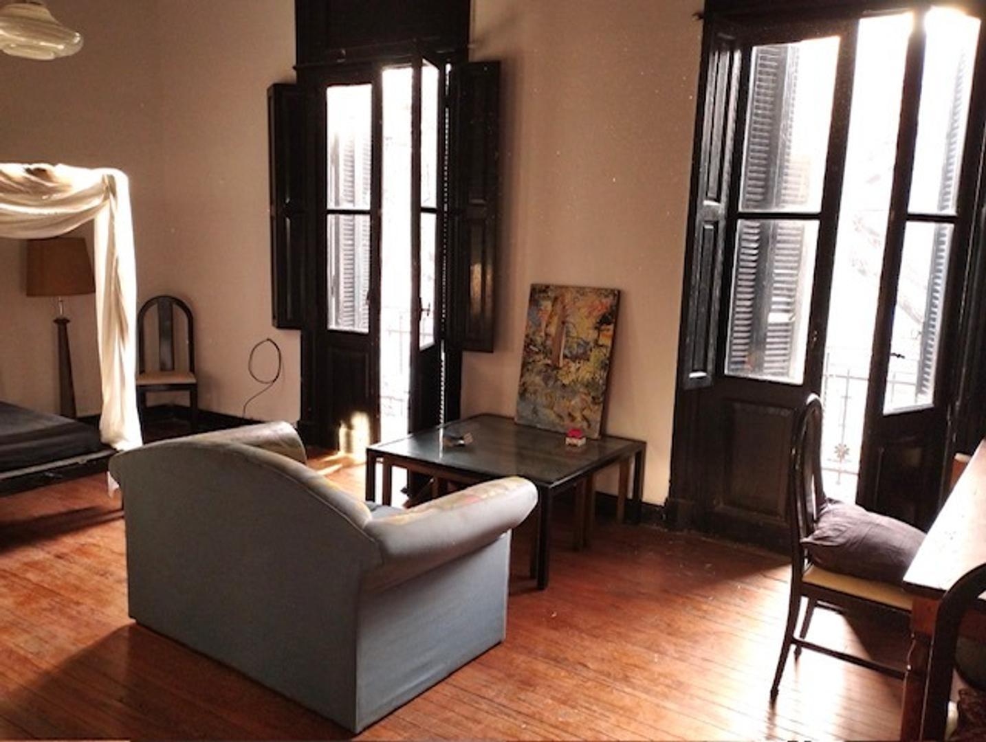 Foto de EXCELENTE CASA DE ESTILO - EXCELENTE UBICACION!!, imagen 1